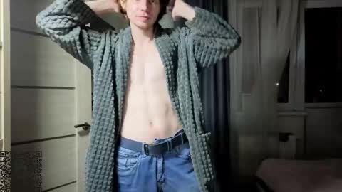 Snapshot of spaisenok chatting on 09/21/25, 05:36 Mike online show from 09/21/25, 05:36