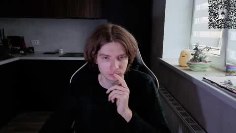 Snapshot of spaisenok chatting on 11/05/25, 09:20 Mike online show from 11/05/25, 09:20