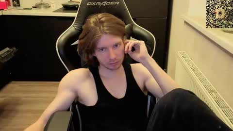 Snapshot of spaisenok chatting on 11/11/25, 10:21 Mike online show from 11/11/25, 10:21