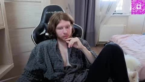 Snapshot of spaisenok chatting on 03/27/26, 11:43 Mike online show from 03/27/26, 11:43