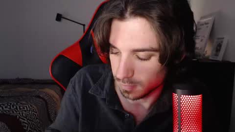 Snapshot of spangy19 chatting on 12/18/24, 09:25 Anthony online show from 12/18/24, 09:25