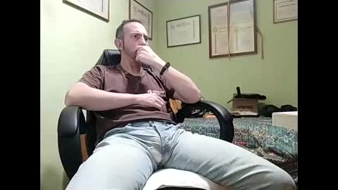 Manu  online show from 01/11/25, 07:05