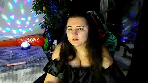 Snapshot of spanking_girls chatting on 03/08/26, 11:52 Evgenia online show from 03/08/26, 11:52