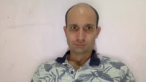 Snapshot of sparei7 chatting on 12/22/24, 06:26 Snaiky online show from 12/22/24, 06:26