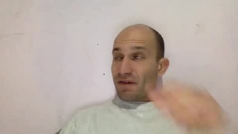 Snapshot of sparei7 chatting on 01/08/25, 06:09 Snaiky online show from 01/08/25, 06:09