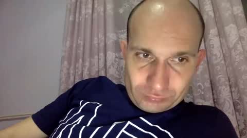 Snapshot of sparei7 chatting on 02/02/25, 06:53 Snaiky online show from 02/02/25, 06:53