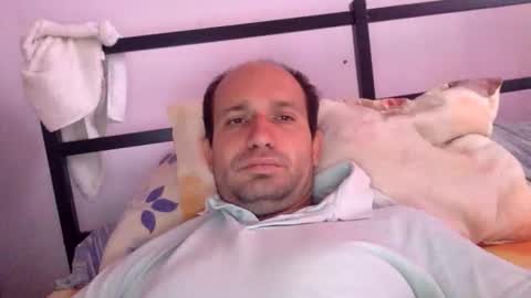 Snapshot of sparei7 chatting on 09/30/25, 02:55 Snaiky online show from 09/30/25, 02:55