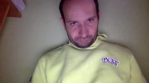 Snapshot of sparei7 chatting on 10/04/25, 01:53 Snaiky online show from 10/04/25, 01:53