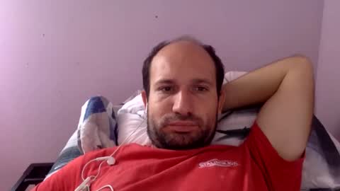 Snapshot of sparei7 chatting on 10/10/25, 01:54 Snaiky online show from 10/10/25, 01:54