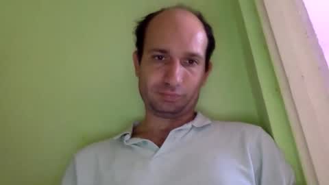 Snapshot of sparei7 chatting on 10/12/25, 12:48 Snaiky online show from 10/12/25, 12:48