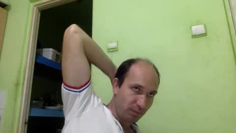 Snapshot of sparei7 chatting on 10/24/25, 09:55 Snaiky online show from 10/24/25, 09:55