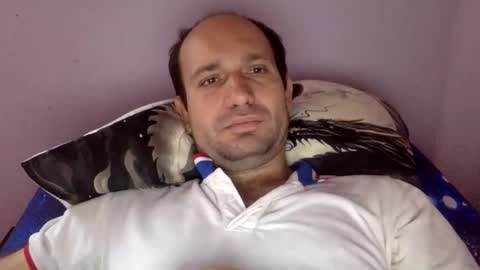 Snapshot of sparei7 chatting on 10/27/25, 02:43 Snaiky online show from 10/27/25, 02:43