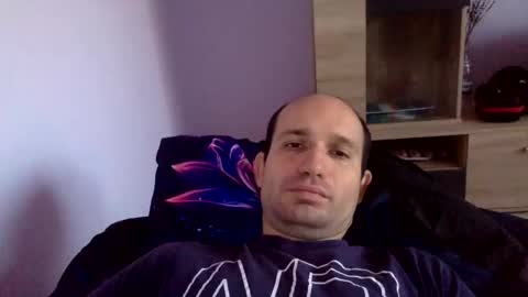 Snaiky online show from 12/15/25, 02:10