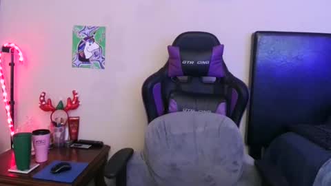 Snapshot of sparkle_pinuppp chatting on 12/06/24, 08:26 Tip 1 token Follow me on instagram Sparkle pinuppp online show from 12/06/24, 08:26