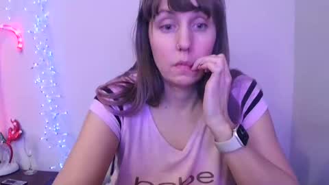 Snapshot of sparkle_pinuppp chatting on 12/25/24, 10:17 Tip 1 token Follow me on instagram Sparkle pinuppp online show from 12/25/24, 10:17