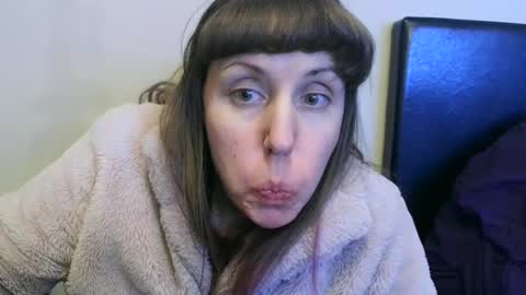 Snapshot of sparkle_pinuppp chatting on 01/25/25, 09:04 Tip 1 token Follow me on instagram Sparkle pinuppp online show from 01/25/25, 09:04