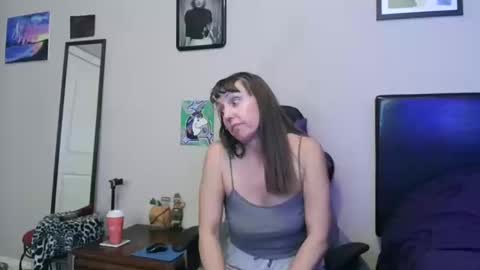 Snapshot of sparkle_pinuppp chatting on 10/20/25, 07:20 Tip 1 token Follow me on instagram Sparkle pinuppp online show from 10/20/25, 07:20