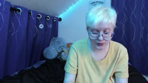 Snapshot of sparkling_water_hate_club chatting on 11/28/25, 10:40 Atticus Pendragon online show from 11/28/25, 10:40