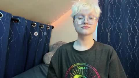 Snapshot of sparkling_water_hate_club chatting on 12/21/25, 06:15 Atticus Pendragon online show from 12/21/25, 06:15