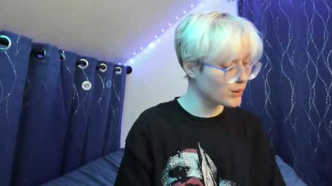 Snapshot of sparkling_water_hate_club chatting on 01/09/26, 10:44 Atticus Pendragon online show from 01/09/26, 10:44