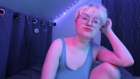 Snapshot of sparkling_water_hate_club chatting on 01/11/26, 06:18 Atticus Pendragon online show from 01/11/26, 06:18