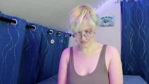 Snapshot of sparkling_water_hate_club chatting on 02/11/26, 03:33 Atticus Pendragon online show from 02/11/26, 03:33