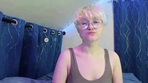 Snapshot of sparkling_water_hate_club chatting on 02/22/26, 04:13 Atticus Pendragon online show from 02/22/26, 04:13