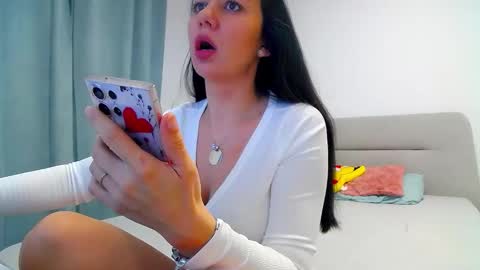 Snapshot of sparkly_eve chatting on 02/02/25, 01:30 sparkly_eve online show from 02/02/25, 01:30