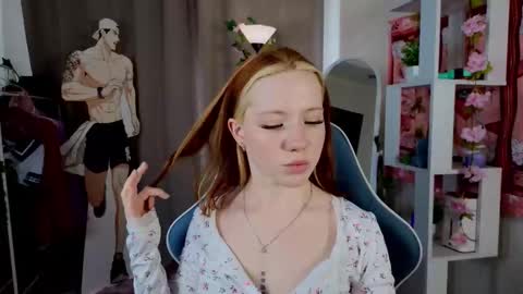 Snapshot of sparky_fox chatting on 03/16/26, 05:44 Nika online show from 03/16/26, 05:44