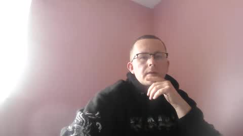 Snapshot of sparkyyyxxx chatting on 04/27/26, 06:17 sparkyyyxxx online show from 04/27/26, 06:17