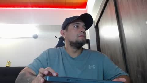     online show from 08/04/26, 05:10