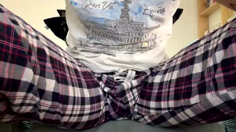 Snapshot of specialll27 chatting on 02/26/25, 10:04 Dany online show from 02/26/25, 10:04