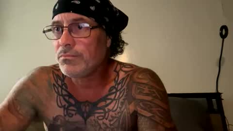 specter1972 online show from 11/30/25, 11:09