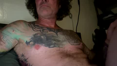 Snapshot of specter1972 chatting on 04/19/26, 11:51 specter1972 online show from 04/19/26, 11:51