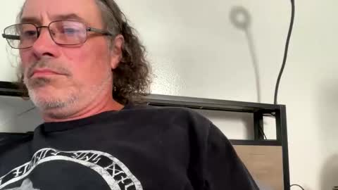 Snapshot of specter1972 chatting on 05/31/26, 12:23 specter1972 online show from 05/31/26, 12:23
