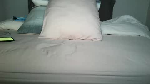 speedoguy78 online show from 09/28/25, 02:55