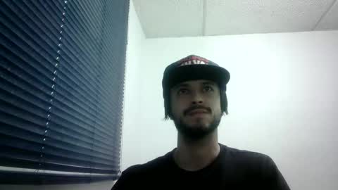 Snapshot of sperm_donor94 chatting on 12/14/25, 05:40 sperm_donor94 online show from 12/14/25, 05:40