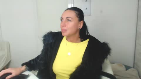 Carla online show from 02/17/25, 07:42