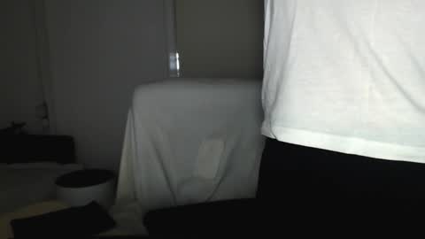 Carla online show from 10/23/25, 03:00