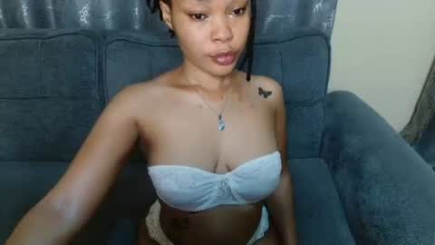 Snapshot of spicy_kerrine chatting on 03/31/26, 09:04 Spicy kerrine online show from 03/31/26, 09:04