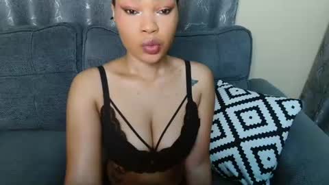 Snapshot of spicy_kerrine chatting on 04/03/26, 08:40 Spicy kerrine online show from 04/03/26, 08:40