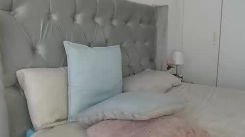 Snapshot of spicyangie chatting on 02/04/25, 08:13 Im Angela online show from 02/04/25, 08:13