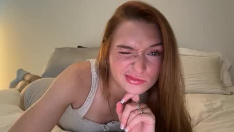 Baylee  online show from 10/08/25, 05:43