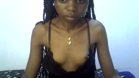 Snapshot of spicybobolishia_ chatting on 06/20/26, 01:36 Bobo online show from 06/20/26, 01:36
