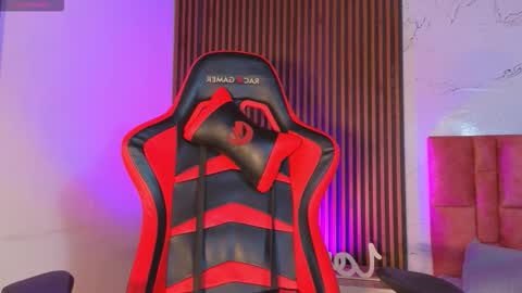 Snapshot of spicydemons chatting on 10/29/25, 03:42 spicydemons online show from 10/29/25, 03:42