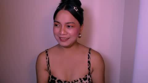 Snapshot of spicyhotchicks chatting on 04/22/26, 01:30 spicyhotchicks online show from 04/22/26, 01:30