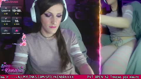 Snapshot of spicykendra chatting on 12/27/24, 03:20 Kendra online show from 12/27/24, 03:20