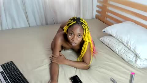 Snapshot of spicyshante chatting on 05/27/26, 06:43 Shante online show from 05/27/26, 06:43