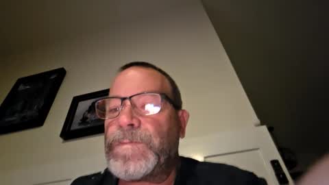 Snapshot of spider00969 chatting on 11/27/25, 04:47 spider00969 online show from 11/27/25, 04:47