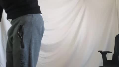 Marco. When Im offline you can view premium content in bio online show from 12/20/25, 09:16